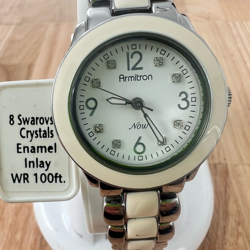 Armitron Now ladies silver tone and enamel dress watch NEW BATTERY